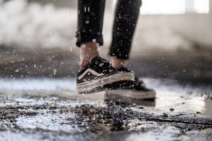 Imprägnierspray für dreckige Schuhe