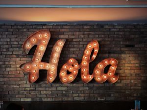 Hola Leuchtschrift