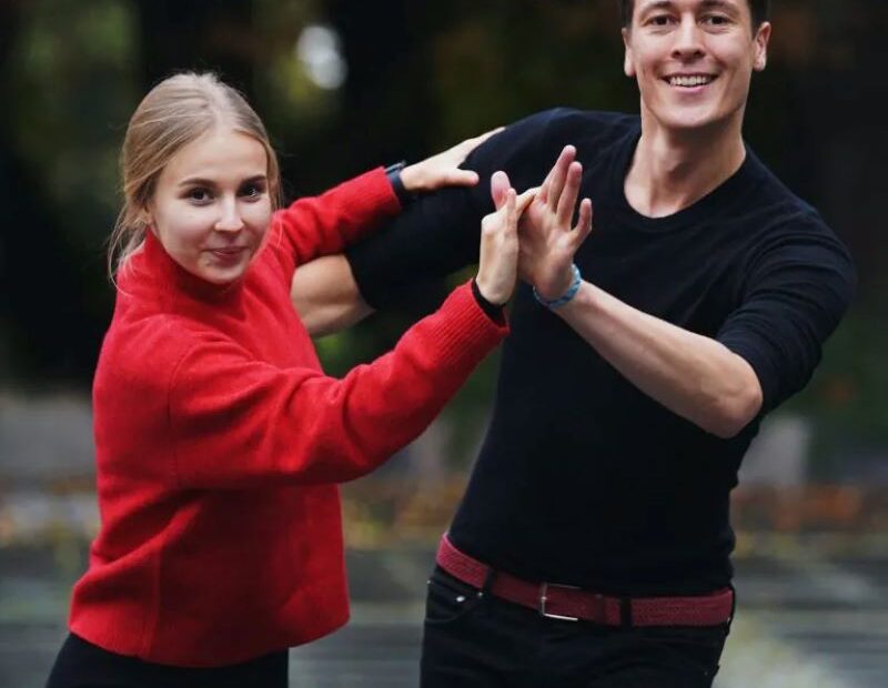 Tanzschule Hand zu Hand